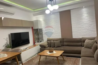 Fotografie Byt k pronájmu Yzberisht, Rruga Panajot Pano, Tiranë