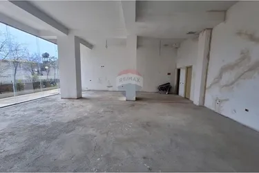 Zdjęcie shop na sprzedaż Yzberisht, Kmy, Tiranë