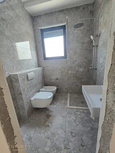 Zdjęcie Mieszkanie na sprzedaż Kinostudio, Tiranë