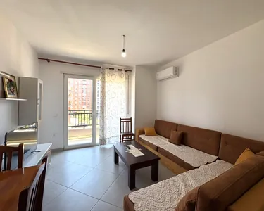 Foto av Lägenhet till uthyrning Astir, Rruga Sokrat Miho, Tiranë