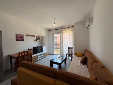 Foto av Lägenhet till uthyrning Astir, Rruga Sokrat Miho, Tiranë