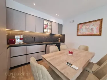 Foto von Wohnung zur miete Rezidenca Sofia Hill, Tiranë