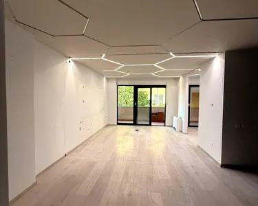 Foto av commercial till uthyrning Blloku, Tiranë