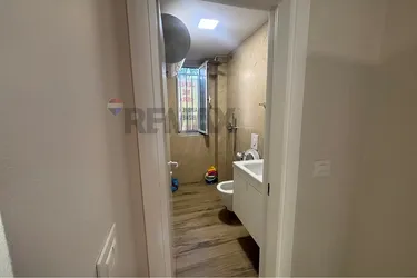 Foto e Apartment me qera 21 Dhjetori, Rruga Muhamet Gjollesha, Tiranë