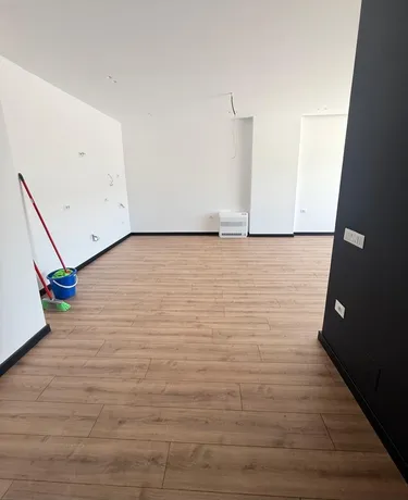 Foto e Apartment me qera Rruga Komuna e Parisit, Tiranë