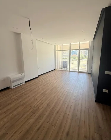 Foto e Apartment me qera Rruga Komuna e Parisit, Tiranë