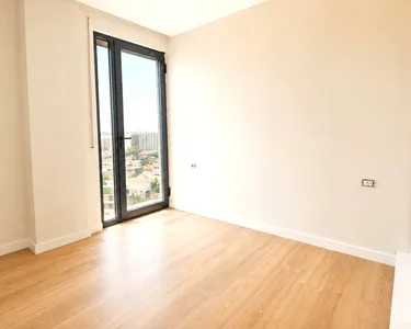 Фото Квартира на продажу 21 Dhjetori, Rruga Artan Lenja, Tiranë