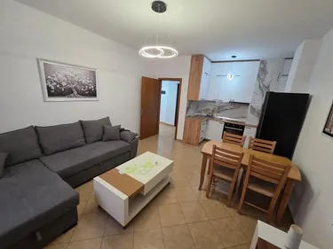 Zdjęcie Mieszkanie do wynajęcia Rruga 5 Maji, Tiranë