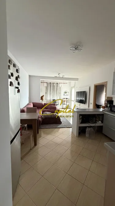 Foto av Lägenhet till uthyrning Rruga Komuna e Parisit, Tiranë