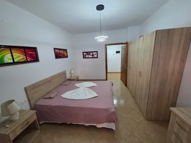 Zdjęcie Mieszkanie do wynajęcia Rruga 5 Maji, Tiranë