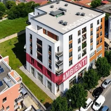 Foto av commercial till uthyrning Rruga Bardhyl, Tiranë