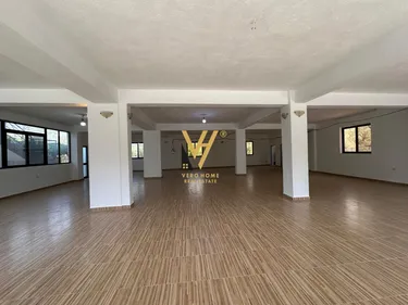Zdjęcie commercial do wynajęcia Bërzhitë, Tiranë