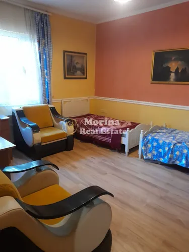 Foto av house till uthyrning Komuna e Parisit, Kristal Center, Tirane