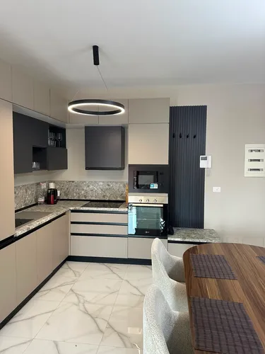 Rruga e Kavajës - photos