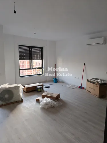 Foto di Appartamento in affitto Stacioni i Trenit, Rruga 5 Maji, Tirane