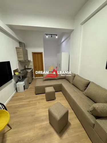 Foto e studio në shitje Rruga Don Bosko, Tiranë