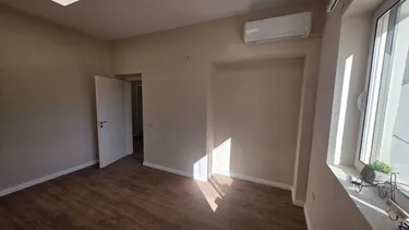 Foto di commercial in affitto Rruga Komuna e Parisit, Tiranë