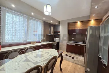 Foto von Wohnung zur miete Shallvaret, Tiranë