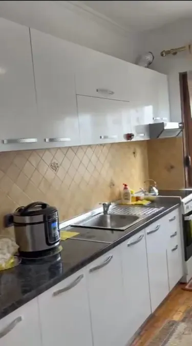 Фото Квартира в аренду Stacioni i Trenit, Rruga Karl Gega, Tirane