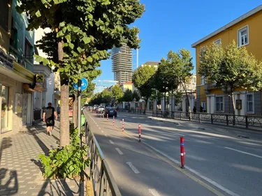 Zdjęcie shop do wynajęcia Rruga e Durrësit, Tiranë