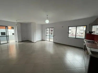Фото Квартира на продажу Pallatet e Verdha, Tiranë