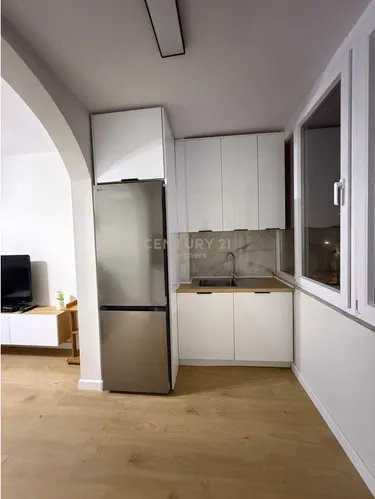 Foto von Wohnung zum verkauf Pranë Medresesë, Tiranë