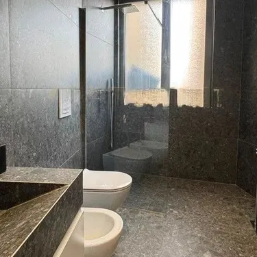 Foto av Lägenhet till uthyrning Liqeni Artificial, Tiranë