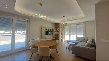 Zdjęcie Mieszkanie do wynajęcia Materniteti i Ri, Tiranë
