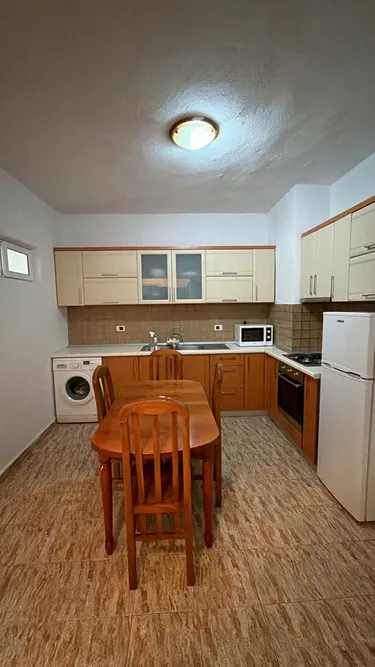 Fotografie Byt k pronájmu Rruga Don Bosko, Tiranë