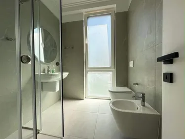 Foto von Wohnung zur miete Liqeni i Thatë, Tiranë