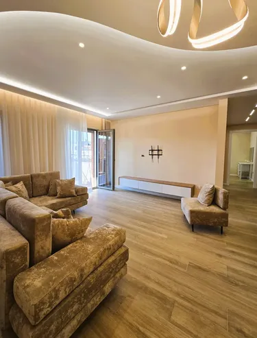 Foto von Wohnung zur miete Rruga e Kavajës, Tiranë
