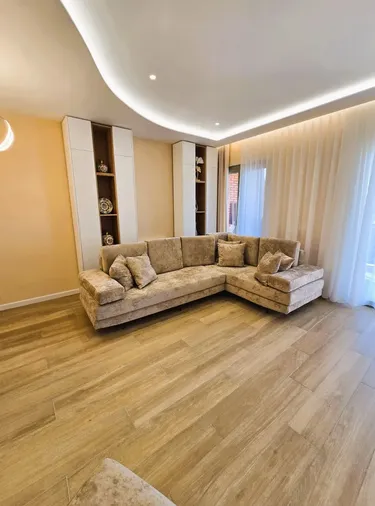 Foto von Wohnung zur miete Rruga e Kavajës, Tiranë