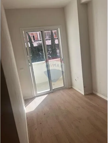 Foto di Appartamento in vendita KMY, Yzberisht, Tiranë