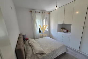 Zdjęcie Mieszkanie na sprzedaż 21 Dhjetori, Tiranë