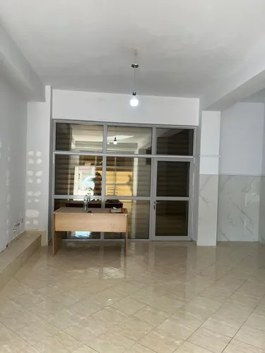Fotografie commercial k pronájmu Blloku i Ambasadave, Tiranë