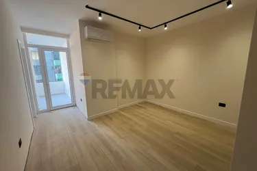 Foto di Appartamento in vendita Komuna e Parisit, Tiranë
