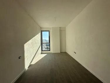Фото Квартира на продажу Fusha e Aviacionit, Tiranë
