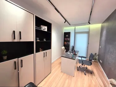 Foto av office till uthyrning Lake View Residences, Tiranë