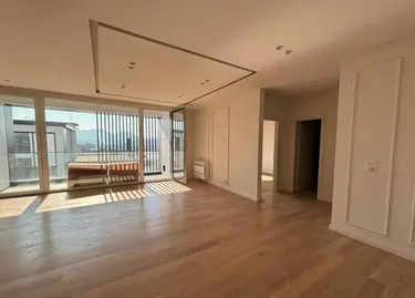 Фото Квартира на продажу Pallati i Barrikadave, Sauk, Tiranë
