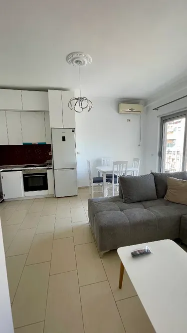 Foto von Wohnung zur miete Sheshi Skenderbej Myslym Shyri, Rruga Him Kolli, Tirane