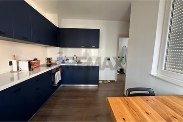 Foto di Appartamento in affitto Ish Ekspozita, Tiranë
