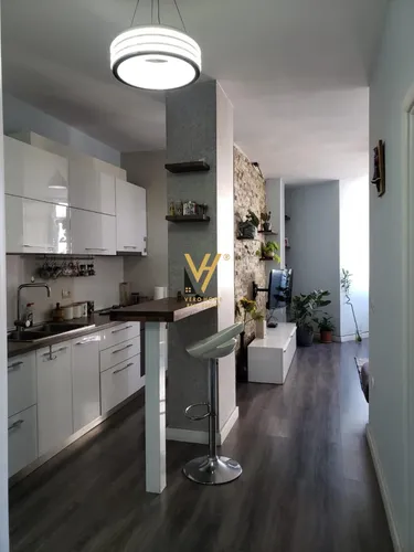 Foto di Appartamento in affitto Komuna e Parisit, Tiranë