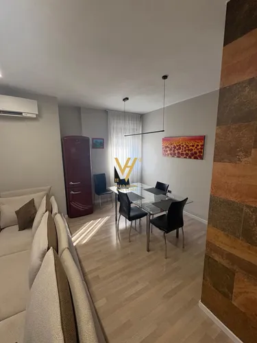 Foto di Appartamento in vendita Komuna e Parisit, Tiranë