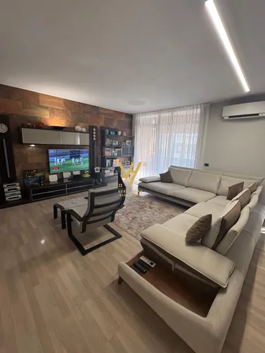 Foto di Appartamento in vendita Komuna e Parisit, Tiranë