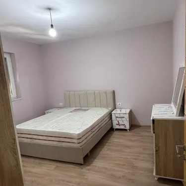 Foto di Appartamento in affitto Ali Demi, Tiranë