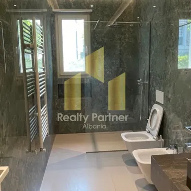 Фото Квартира на продажу Teg, Tiranë