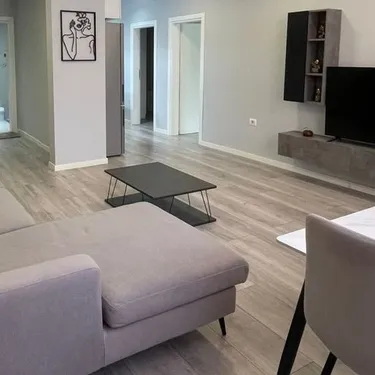 Foto di Appartamento in affitto 21 Dhjetori, Tiranë