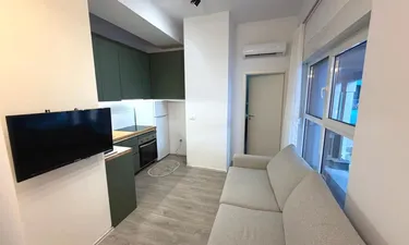 Foto di studio in vendita Ali Demi, Tiranë