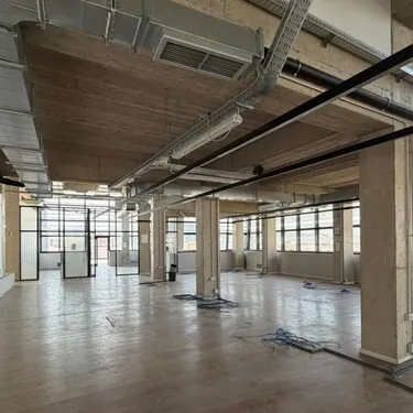 Foto av office till uthyrning Rruga Sheshi Skënderbej, Tiranë