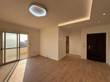 Фото Квартира на продажу Shkëmbi i Kavajës, Durrës